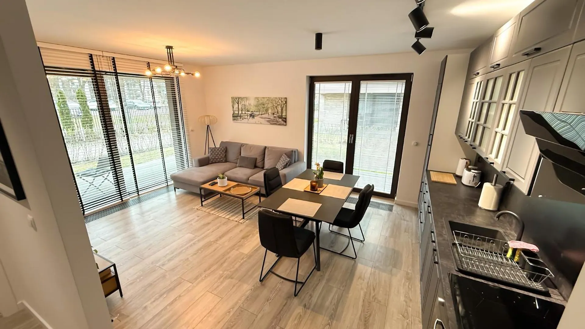 Oliwa Apartament Przy Parku Small Private Garden And Free Parking Gdańsk